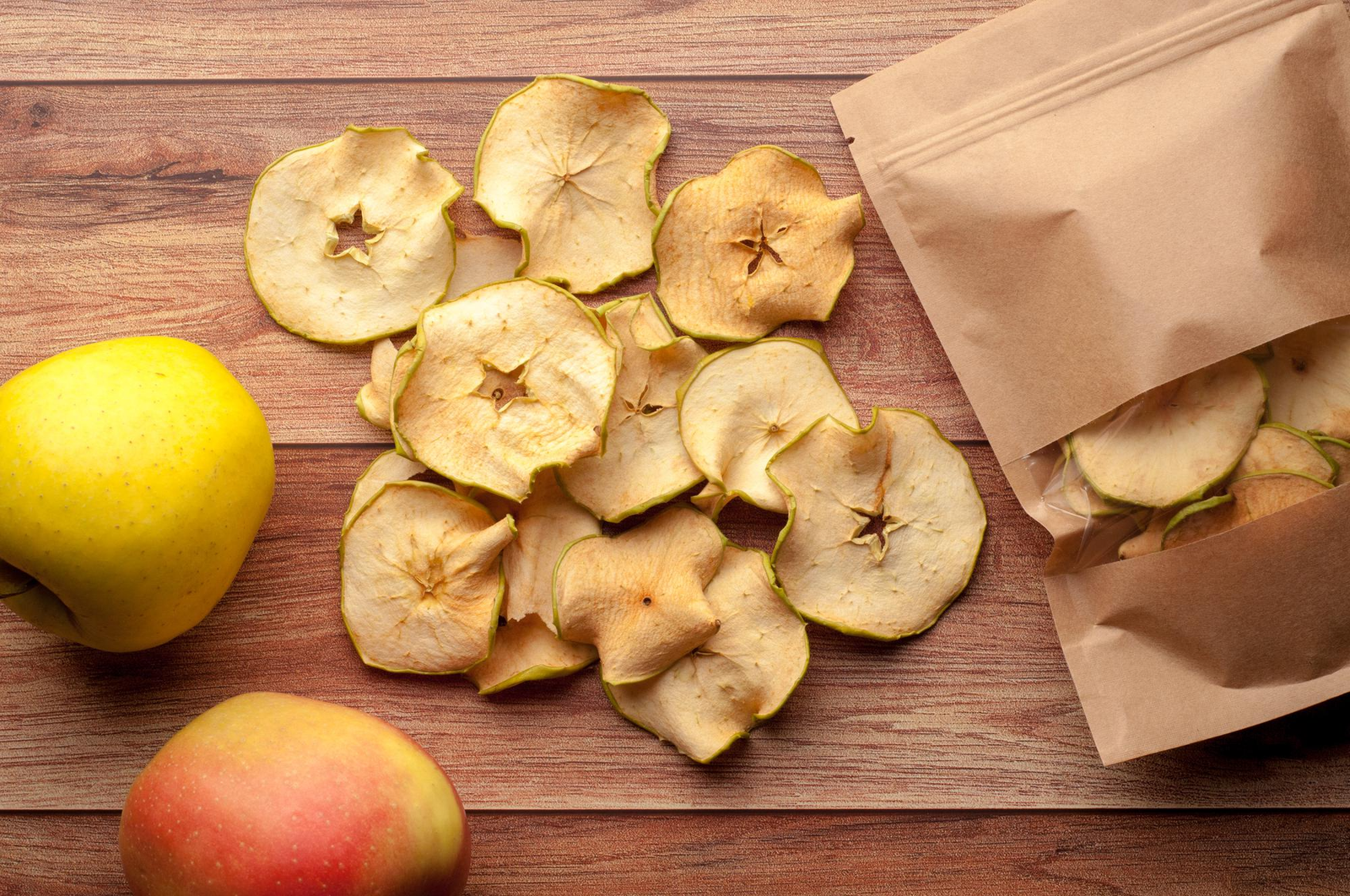 Freeze dried apple slices